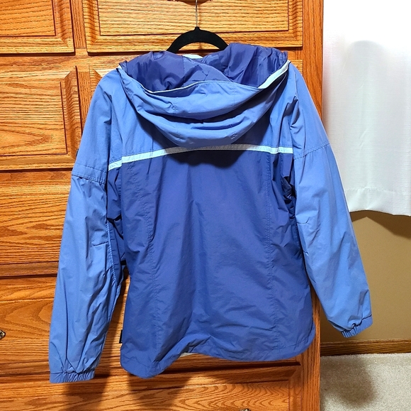 Columbia Rain Jacket - Picture 3 of 4